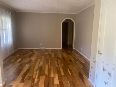 205 N 3rd St, Watauga, TN 37694 - photo 2