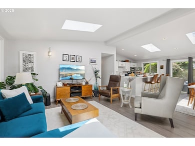 5767 Baleine St, Lake Oswego, OR 97035 - photo 4