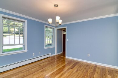 5 Thoreau Dr, Nashua, NH 03062 - photo 4
