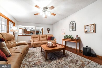 22934 Hollyhock Ln, California, MD 20619 - photo 6