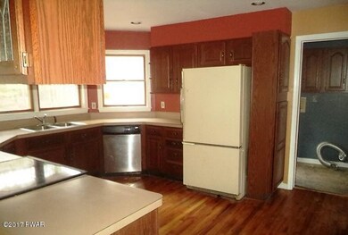 104 Valley Ct, Milford, PA 18337 - photo 5