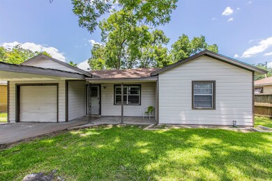 7637 Delavan Dr, Houston, TX 77028 - photo 3