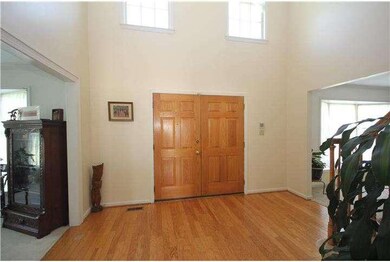 112 Paddock Dr, Columbus, NJ 08022 - photo 2