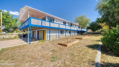 513 W Goshen St, Moorcroft, WY 82721 - photo 2