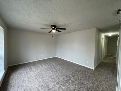 413 W Pelton St unit B, Sherman, TX 75092 - photo 2