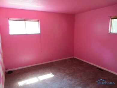 2339 Tremainsville Rd, Toledo, OH 43613 - photo 6
