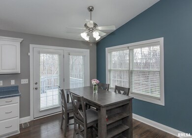 2205 W 57th St, Davenport, IA 52806 - photo 6