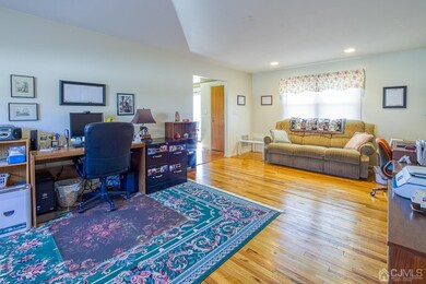 15 Christopher Ave, Kendall Park, NJ 08824 - photo 5