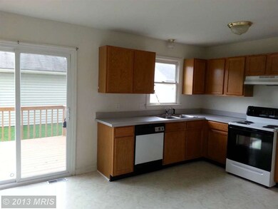 2004 Ashley Dr, Chambersburg, PA 17201 - photo 5