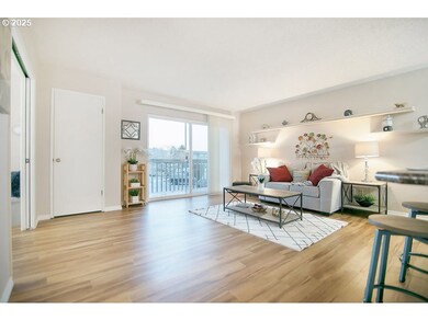 2005 Tibbetts Dr unit 203, Longview, WA 98632 - photo 3