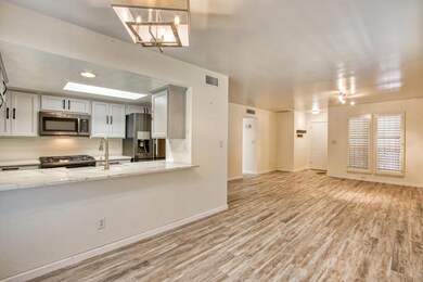 1955 Trawood Dr unit 10, El Paso, TX 79935 - photo 6