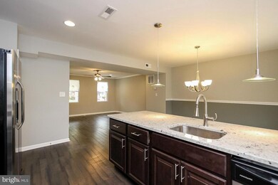 833 Lyndhurst St, Baltimore, MD 21229 - photo 4