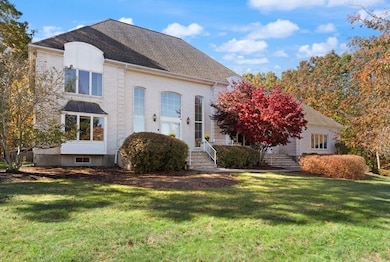 74 Eisenhower Dr, Sharon, MA 02067 - photo 3