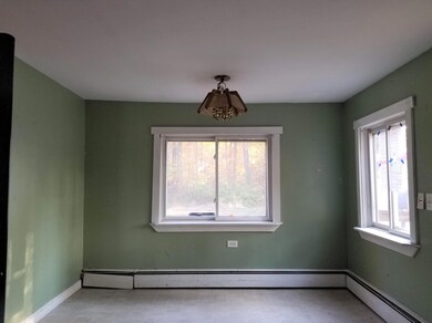 231-113795 Dinning Room
