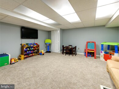 109 Regal Ct, Royersford, PA 19468 - photo 4