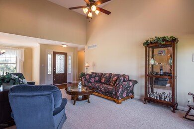 8561 Strawberry Meadows Ln, Floyds Knobs, IN 47119 - photo 7