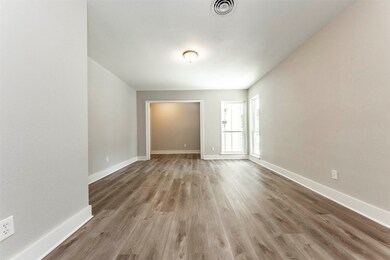 1602 Bayou Dr, Alvin, TX 77511 - photo 6