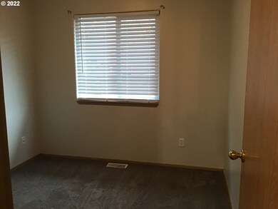 330 Cosmo St, Lafayette, OR 97127 - photo 7
