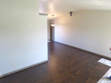 1524 SW 34th St, Redmond, OR 97756 - photo 7