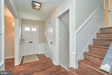 7405 Lanham Rd, Falls Church, VA 22043 - photo 4