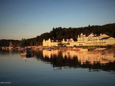 2184 9th St unit 11, Onekama, MI 49675 - photo 7