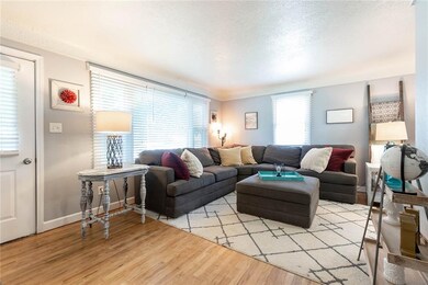 6030 SW 19th St, Des Moines, IA 50315 - photo 3