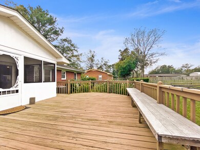 200 Mike Loop Rd, Jacksonville, NC 28546 - photo 5