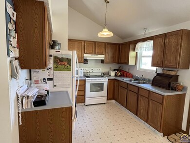 7320 SW 24th St, Topeka, KS 66614 - photo 5