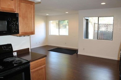 2121 S Pennington unit 32, Mesa, AZ 85202 - photo 4