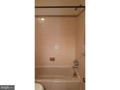 353 Billingsport Rd unit C, Paulsboro, NJ 08066 - photo 3