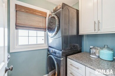 3044 W 34th St, Davenport, IA 52806 - photo 6