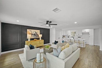 5818 Chrystell Ln, Houston, TX 77092 - photo 6