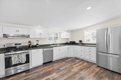 27 Riviera Dr-Big Coppitt 33040