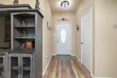229 Oakley Cir, Weatherford, TX 76085 - photo 5