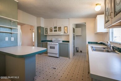 880 W Rolling Hills Rd, Paulden, AZ 86334 - photo 7