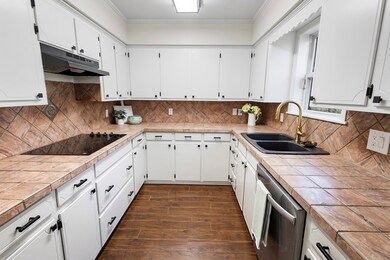 715 N James Ave, McComb, MS 39648 - photo 7