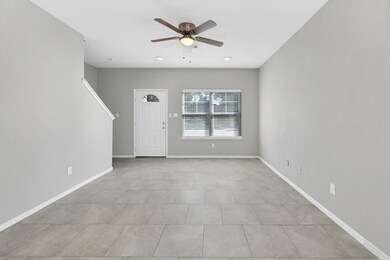 974 Ellington Street Unit B St unit AB, Houston, TX 77088 - photo 3