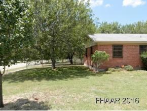 910 Little St, Copperas Cove, TX 76522 - photo 3