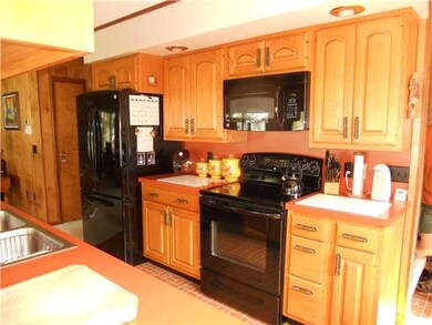 Kitchen all new appliances that stay-s/s sink pant