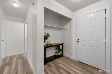 11201 3rd Ave SE unit 4E, Everett, WA 98208 - photo 4