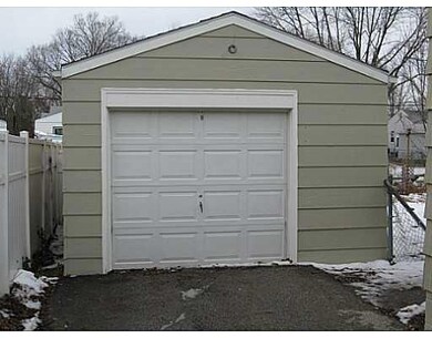 4024 14th St, Des Moines, IA 50313 - photo 2