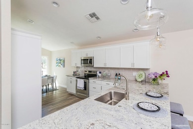 BEYOND STUNNING NEW KITCHEN