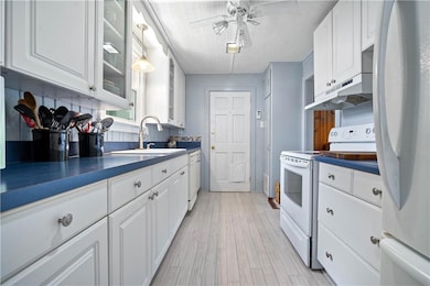 25 W Chadwick Dr, Mobile, AL 36606 - photo 6