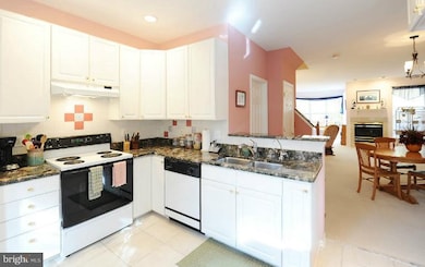 1269 Wild Hawthorn Way, Reston, VA 20194 - photo 5