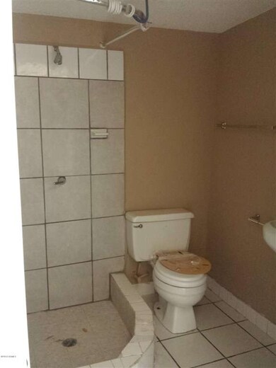 2207 N 54th Ln unit 9, Phoenix, AZ 85035 - photo 6