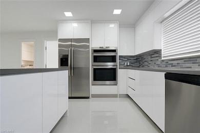 13880 Lazy Ln, Fort Myers, FL 33905 - photo 6