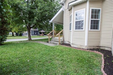 205 W 4th St, Sheridan, IN 46069 - photo 2