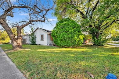 6903 Palmetto St, Houston, TX 77087 - photo 2