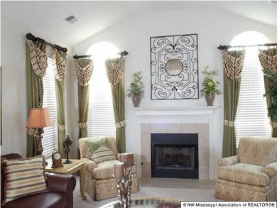 8750 Parkview Oaks Cir, Olive Branch, MS 38654 - photo 2