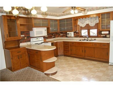 6 Williams Dr, West Newton, PA 15089 - photo 2